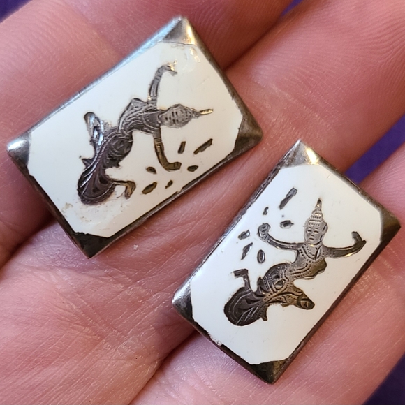 Siam Sterling Silver 925 White Enamel Dancer Screw Back Earrings Estate - Picture 1 of 7